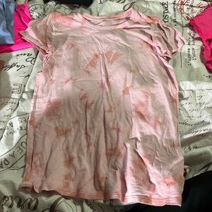 Pink t-shirt